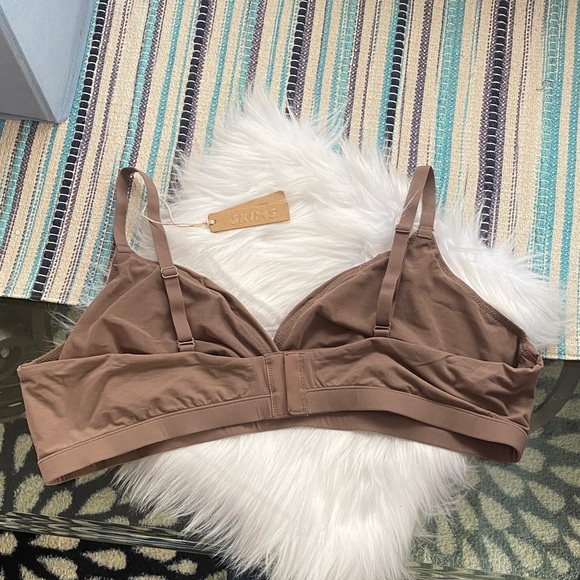 SKIMS fits everybody crossover bra size 4x NWT - Picture 2 of 6